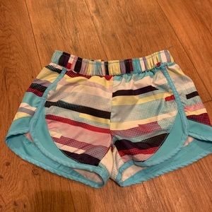 C8 active shorts